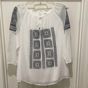 Calvin Klein Off White & Black Lined Top M